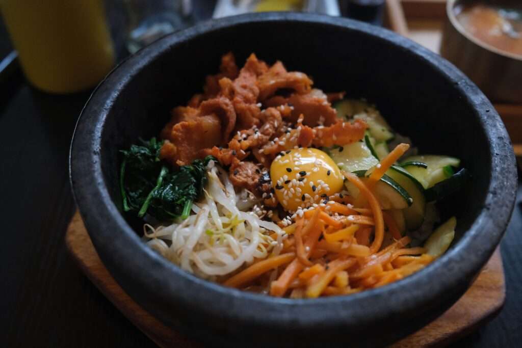Bibimbap servis görseli